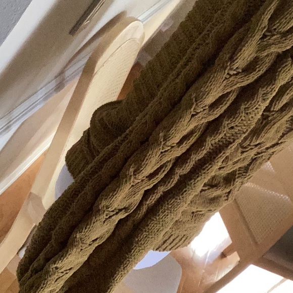 Express lightweight poly bulky knit sweater with balloon sleeves size XS - Picture 3 of 10